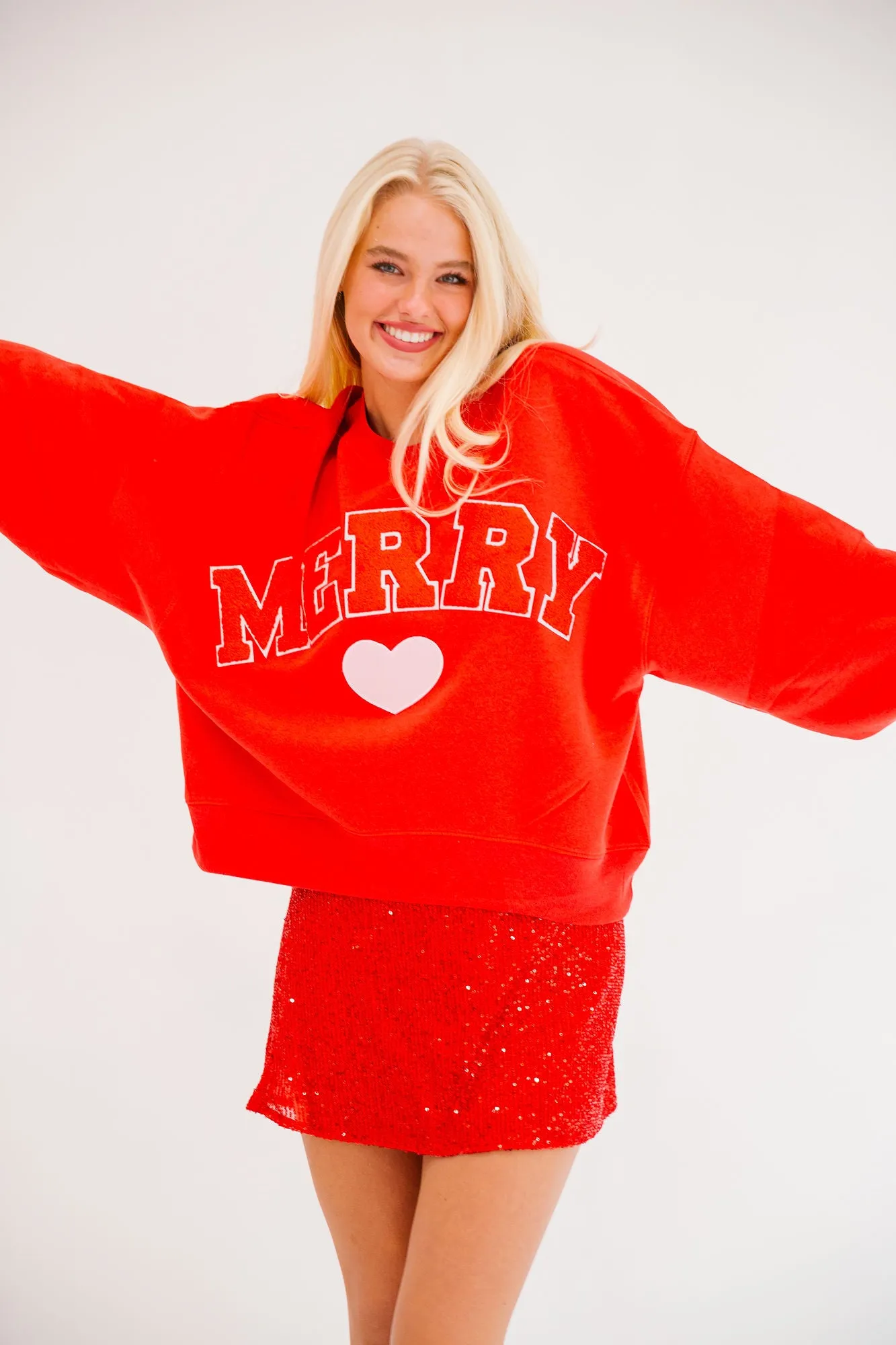MERRY HEART RED PULLOVER