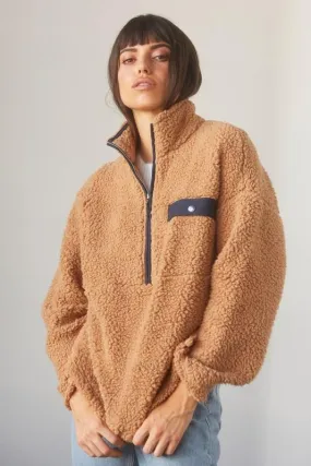 Weekender Pullover in Mocha